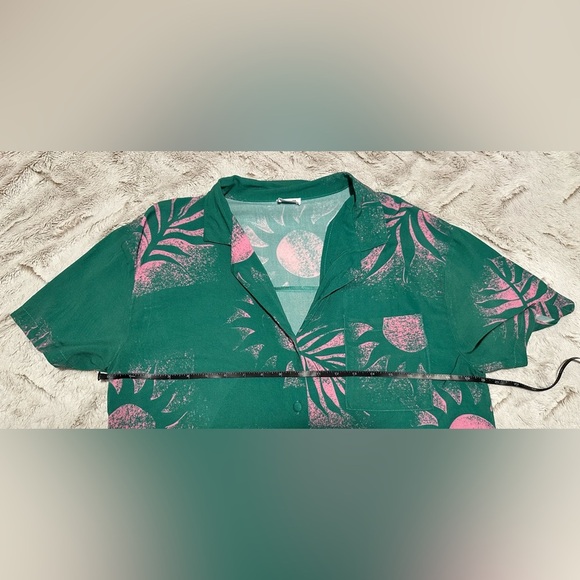 Cotton On Green Shirt with Pink Accents - Picture 2 of 9